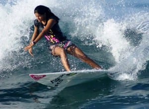 Costa Rican teen Nataly Bernold is National & Central American Surf Champion