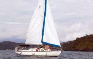 The Perla Azul sail boat tour is a peaceful, fun tour in Manuel Antonio, Costa Rica