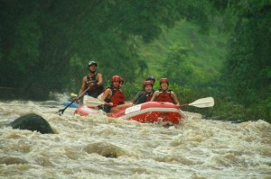 Raft the Balsa River near Volcano Arenal, Costa Rica / photo Desafio Adventures