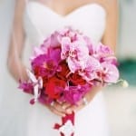 Think tropical for a Costa Rica destination wedding / photo by Tropical Occasions