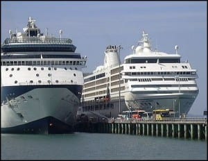 Cruise-liners-docked-at-Puntarenas-Costa-Rica-300x232.jpg?width=300