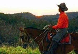 Guanacaste-cowboy-rides-off-into-the-sunset-in-Costa-Rica-300x209.jpg?width=300