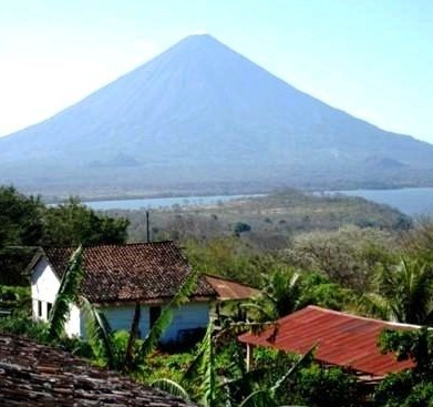 Nicaragua - Land of Lakes and Volcanoes
