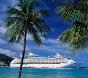 Cruise ship in Costa Rica, photo by Costa Rica Star