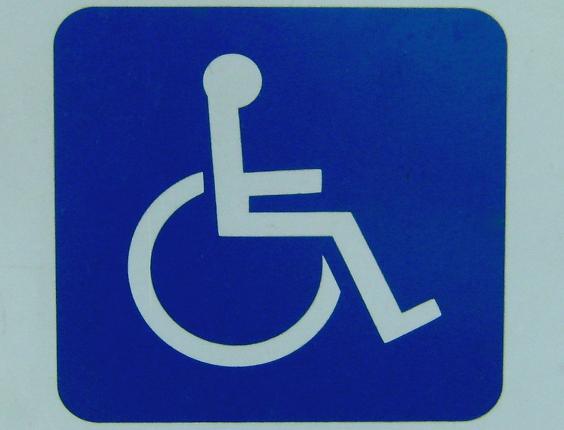 Access for wheelchairs sign