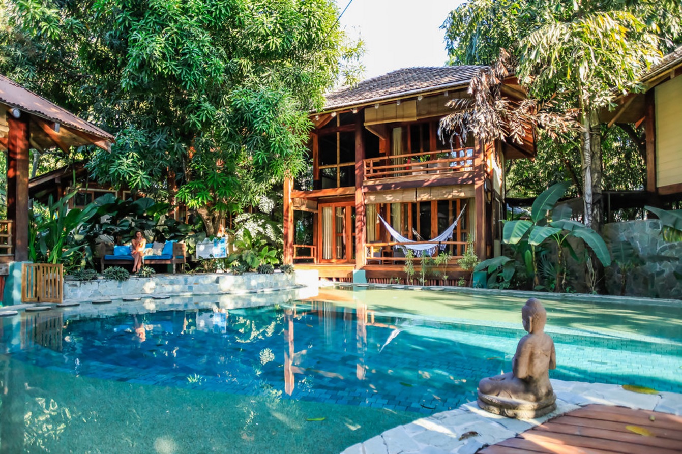 Calming pool surrounded by Villas at Pranamar in Santa Teresa. Photo credit Jennifer Harter.