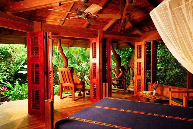 Unveiling-Nicuesa's-Rainforest-Retreat:-5-Tailor-Made-Green-Season-Escapes